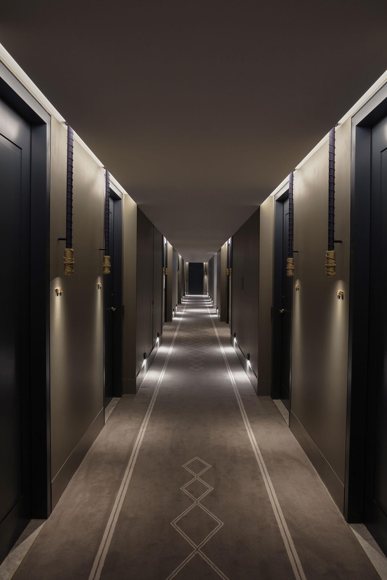 Hilton Melbourne Little Queen Street المظهر الخارجي الصورة A corridor at the hotel
