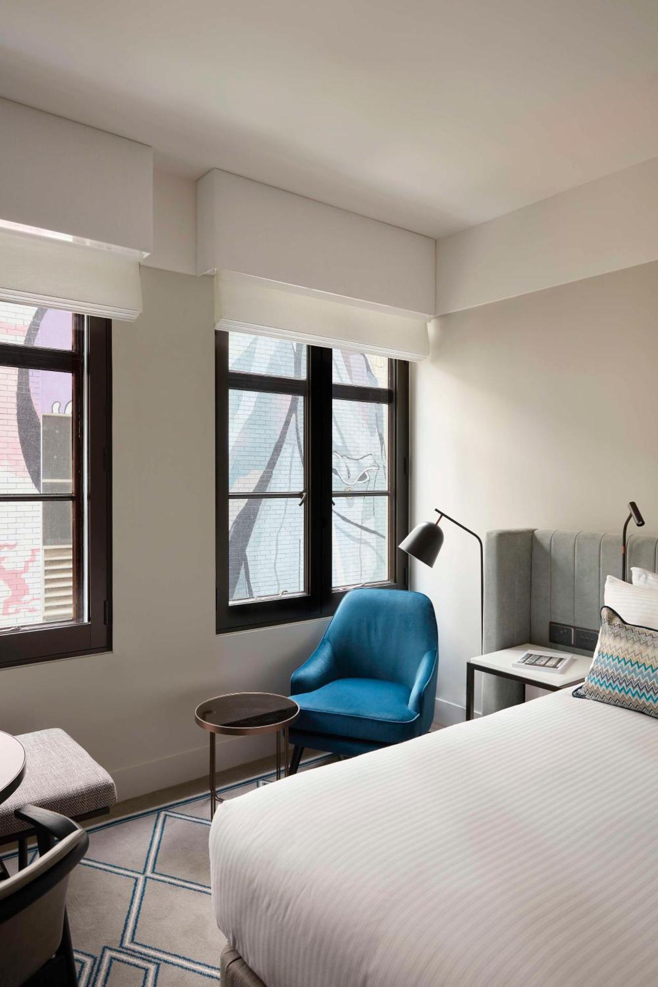 Hilton Melbourne Little Queen Street المظهر الخارجي الصورة A guest room at the Hotel 57
