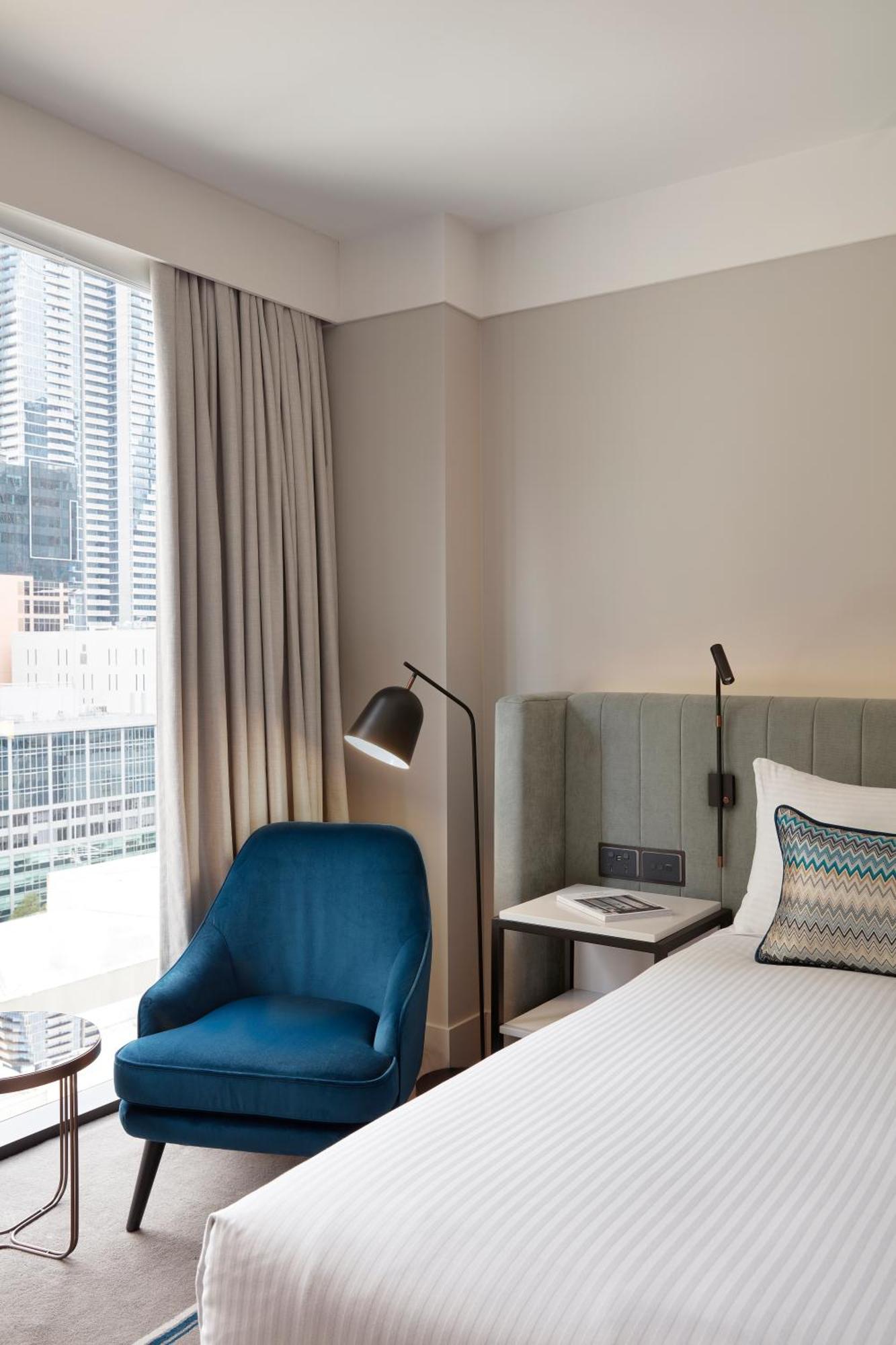Hilton Melbourne Little Queen Street المظهر الخارجي الصورة A room at the hotel